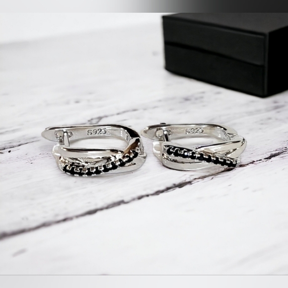 Women's Jewelry Sterling Silver Cubic Zirconia Earrings - Picture 3 of 10